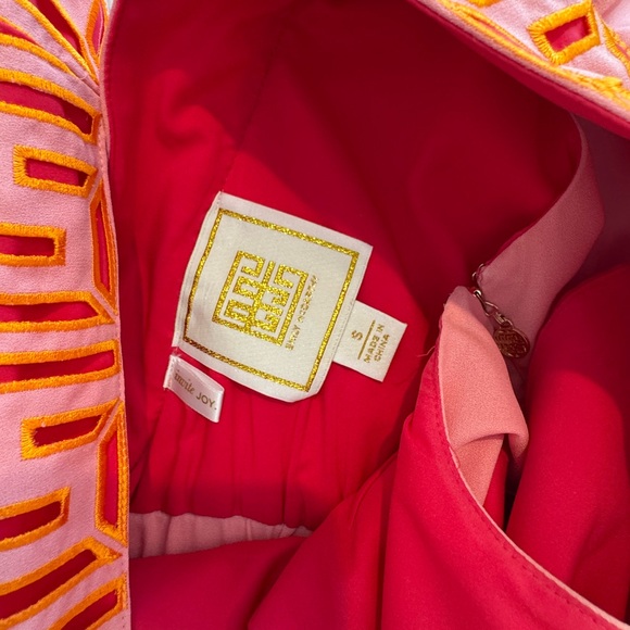 Pink Ruffled Dress - Picture 5 of 5